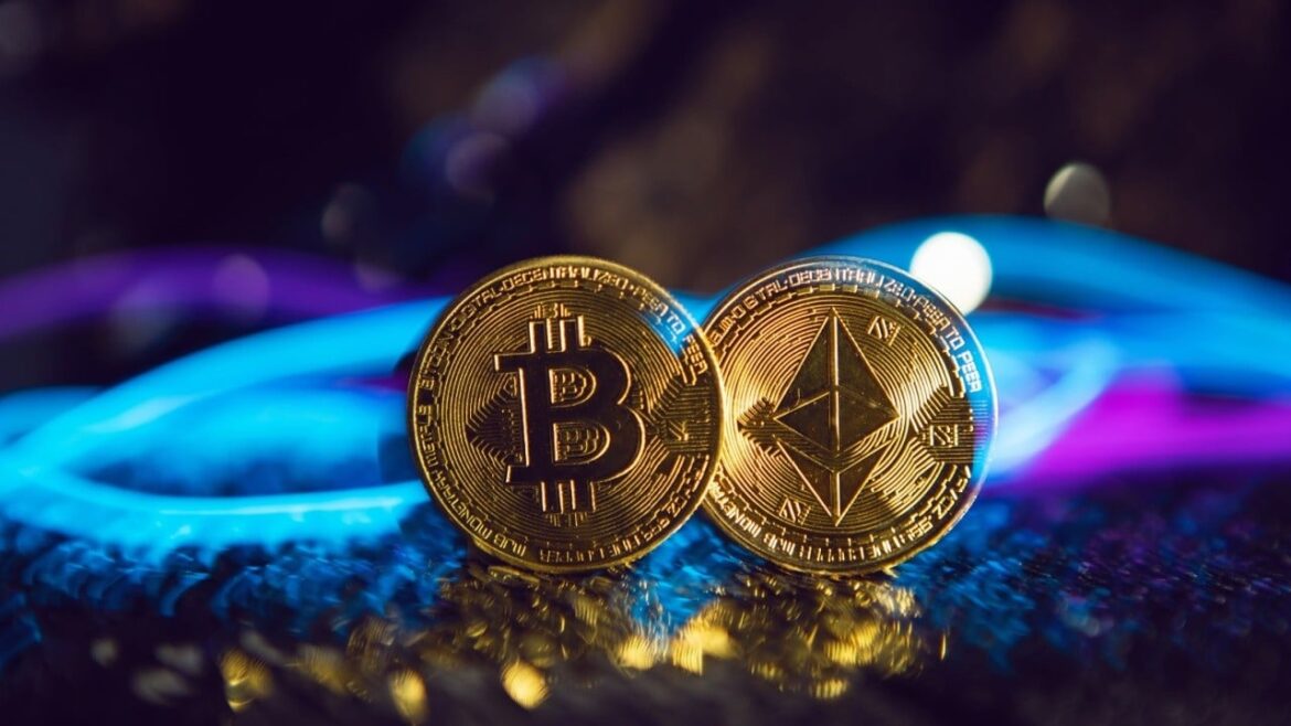 bitcoin-etfs-close-the-week-in-green-as-ether-etfs-plummet.jpg
